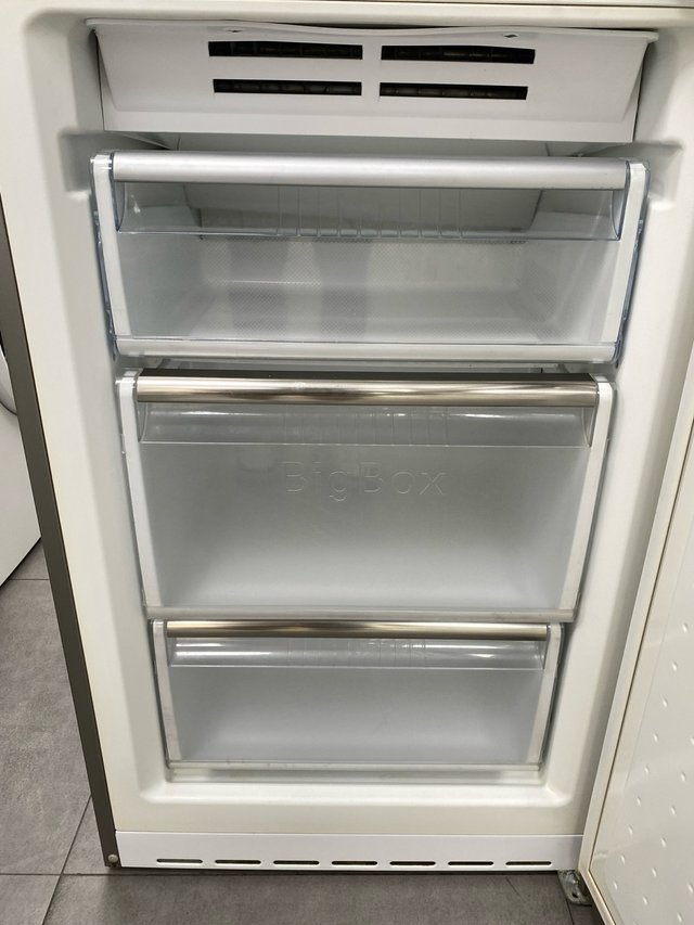 Frigorífico Siemens Inox clase A+ 200x60cm + envio