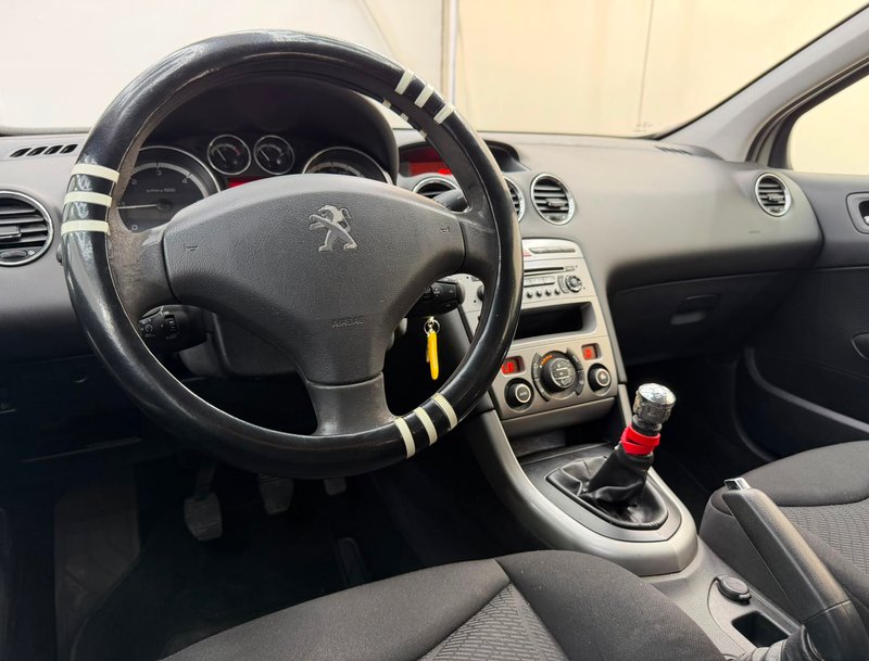 Peugeot 308 1.6 HDI Active FAP 2012, foto 12