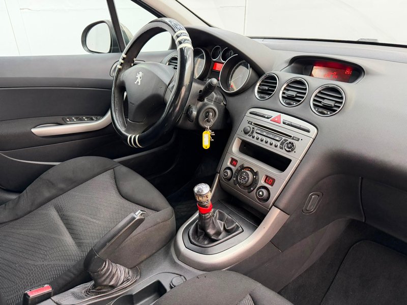 Peugeot 308 1.6 HDI Active FAP 2012, foto 31