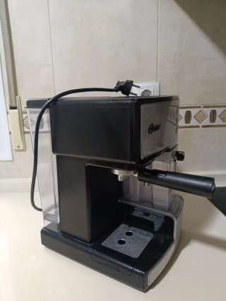 Cafetera Oster PrimaLatte Automática