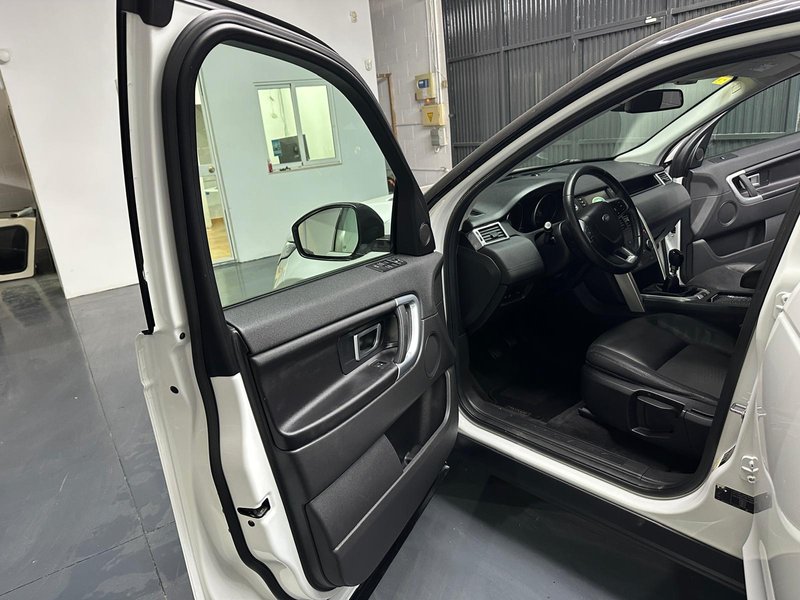 Land Rover Discovery Sport 2017, foto 6