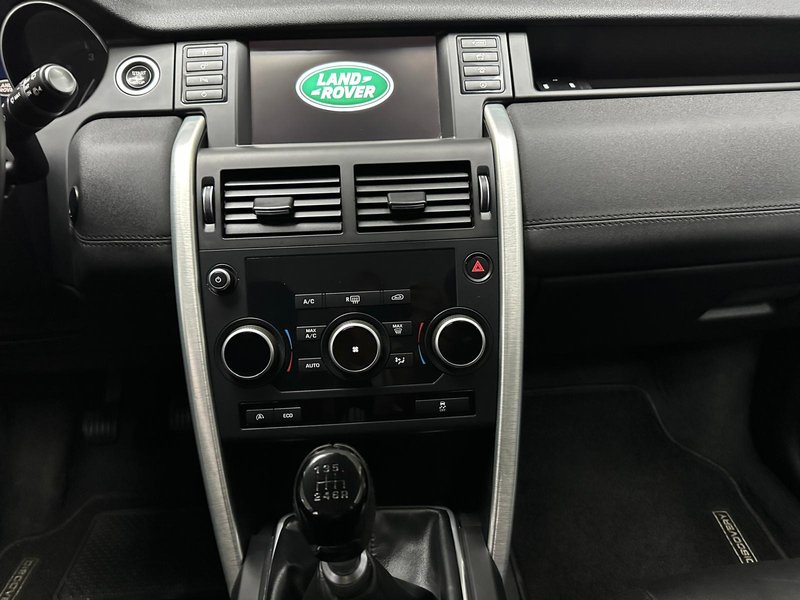 Land Rover Discovery Sport 2017, foto 11