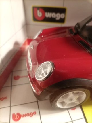 Mini Cooper Bburago 1/18 Gold Ed. Nuova in box