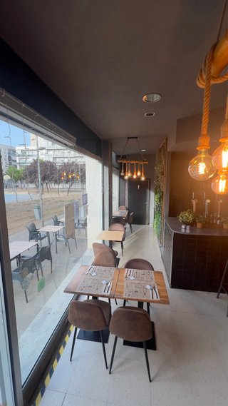 Traspaso bar/res en sabadell al lado de la rambla