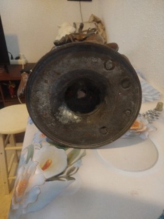 Figura decorativa de bronce