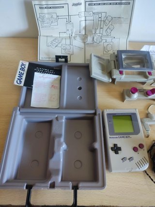 Console Game Boy, Accessori e Giochi