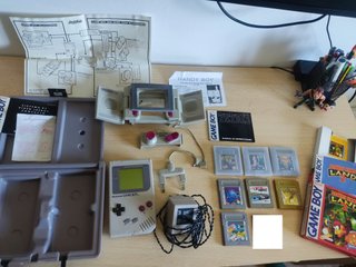 Console Game Boy, Accessori e Giochi