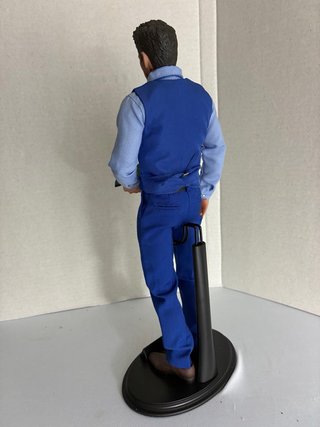 Figura de acción hombre traje azul