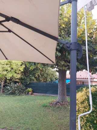 Parasol Beige y Negro