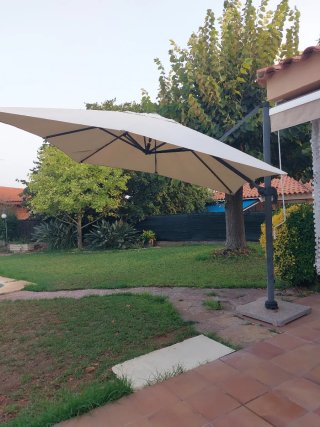 Parasol Beige y Negro