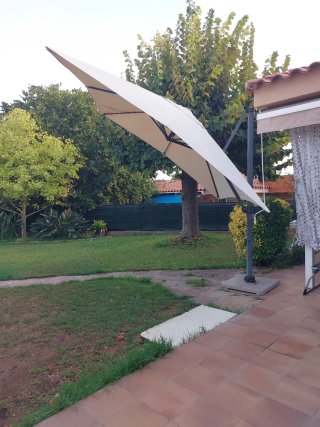 Parasol Beige y Negro