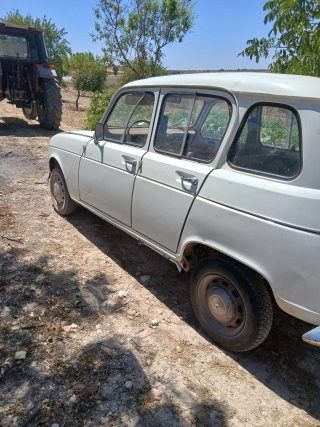 Renault 4 E-TECH 1994