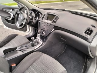 Opel Insignia 2011