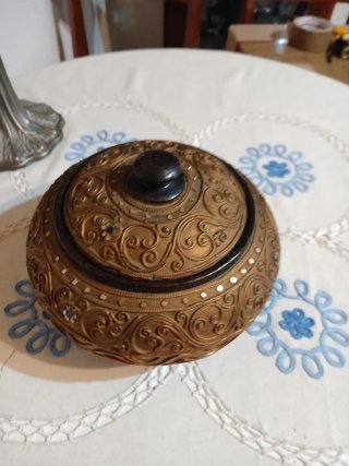 Caja decorativa resina .