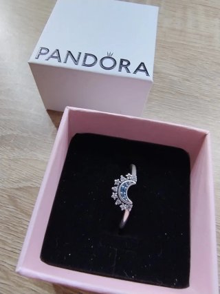 Anillo Pandora Luna y Estrellas