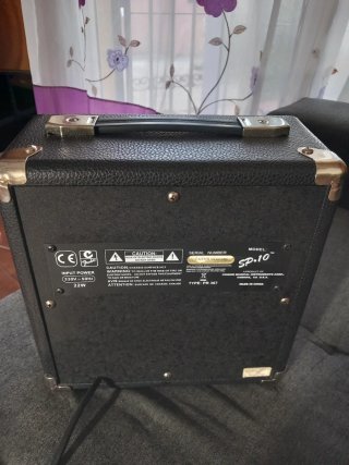 Amplificador Squier SP.10 Fender