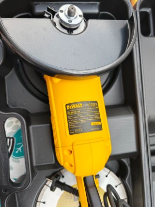 Radial/ Amoladora DeWalt