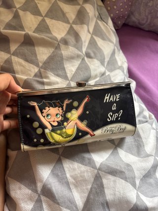 Cartera Betty Boop Have a Sip?