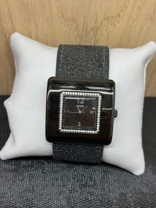 Reloj Guess Negro con Cristales