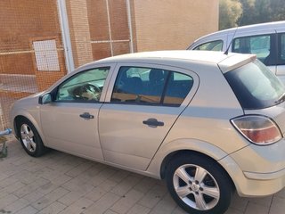 Opel Astra 2009 1.3 cdti