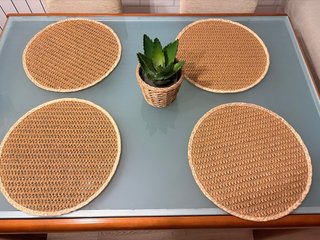 Mesa Comedor Cristal y Madera.