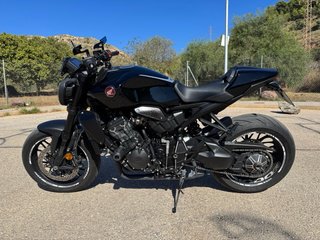 Honda CB1000R Black Edition 2025
