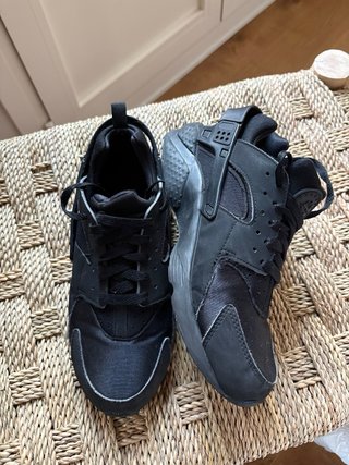 Nike Air Huarache Triple Black