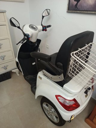 Scooter Eléctrico para Mayores