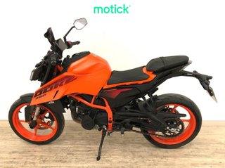 KTM DUKE 390