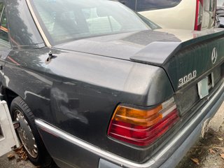 Despiece Mercedes W124 300 Turbo con 156.000km