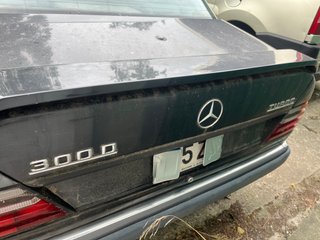 Despiece Mercedes W124 300 Turbo con 156.000km