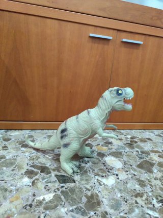 Dinosaurio de juguete blando