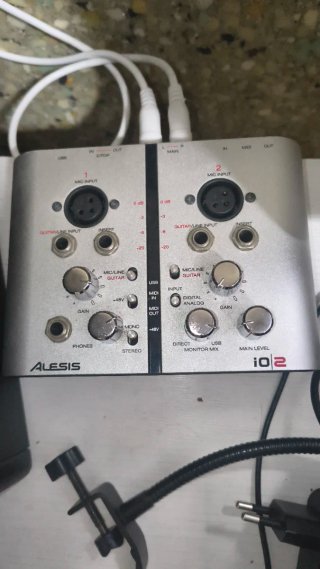 Tarjeta de Sonido Alesis iO2