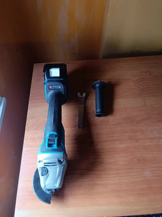 Amoladora Angular Makita DGA404 100mm