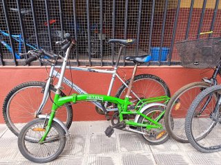 Lote bicicletas. Distintas bicis diferentes estilo