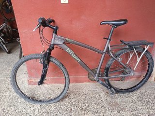 Lote bicicletas. Distintas bicis diferentes estilo