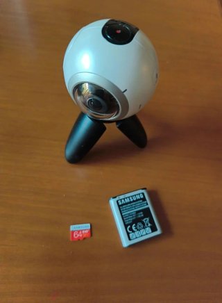 Cámara 360 Samsung + Micro SD 64GB