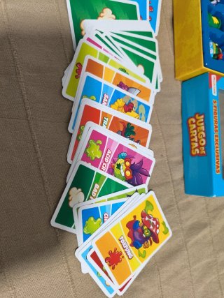 Juego de Cartas SuperThings