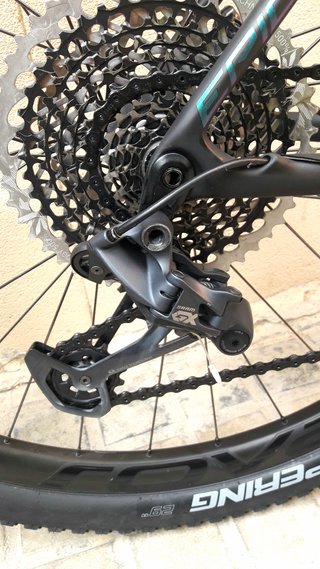 SPECIALIZED EPIC HARDTAIL FULL CARBON. Talla L