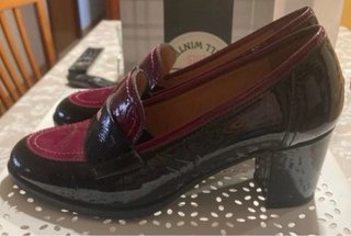 Mocasines Piel Charol T.37 Negro/Fucsia