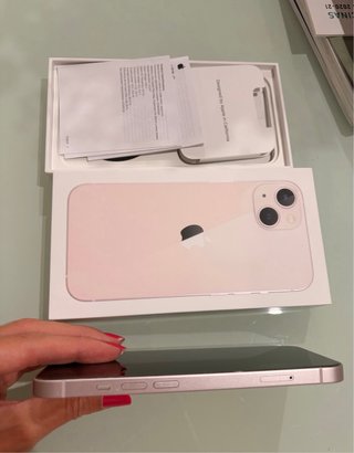 iPhone 13 Rosa (128 GB) + Cable + 7 Fundas