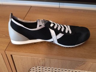 Zapatillas Munich SOLO PERSONAS CON UN PIE !!!