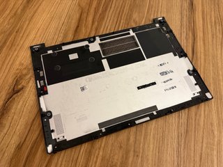 Lenovo ThinkPad X1 Carbon Gen 10 tapa trasera