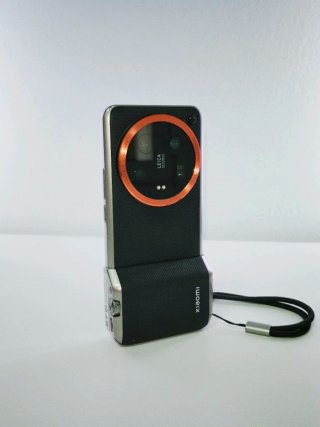Xiaomi 14 Ultra + Kit Fotográfico