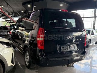 Hyundai H-1 2.5 CRDi VGT Top 9 plazas Chasis Largo