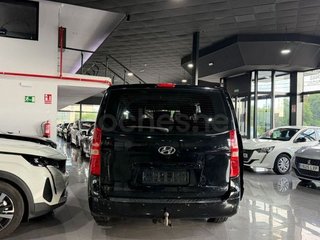 Hyundai H-1 2.5 CRDi VGT Top 9 plazas Chasis Largo