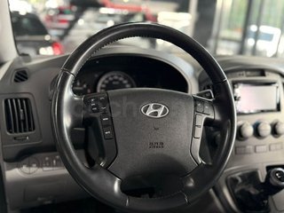 Hyundai H-1 2.5 CRDi VGT Top 9 plazas Chasis Largo