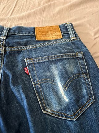 Vaqueros Levi’S  511 azules oscuro. Talla W30 L30.