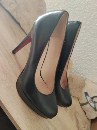 Zapatos de tacón aguja negros