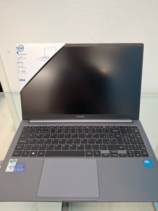 Portátil Samsung Galaxy Book4